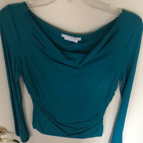 Top - Picture 2 of 3